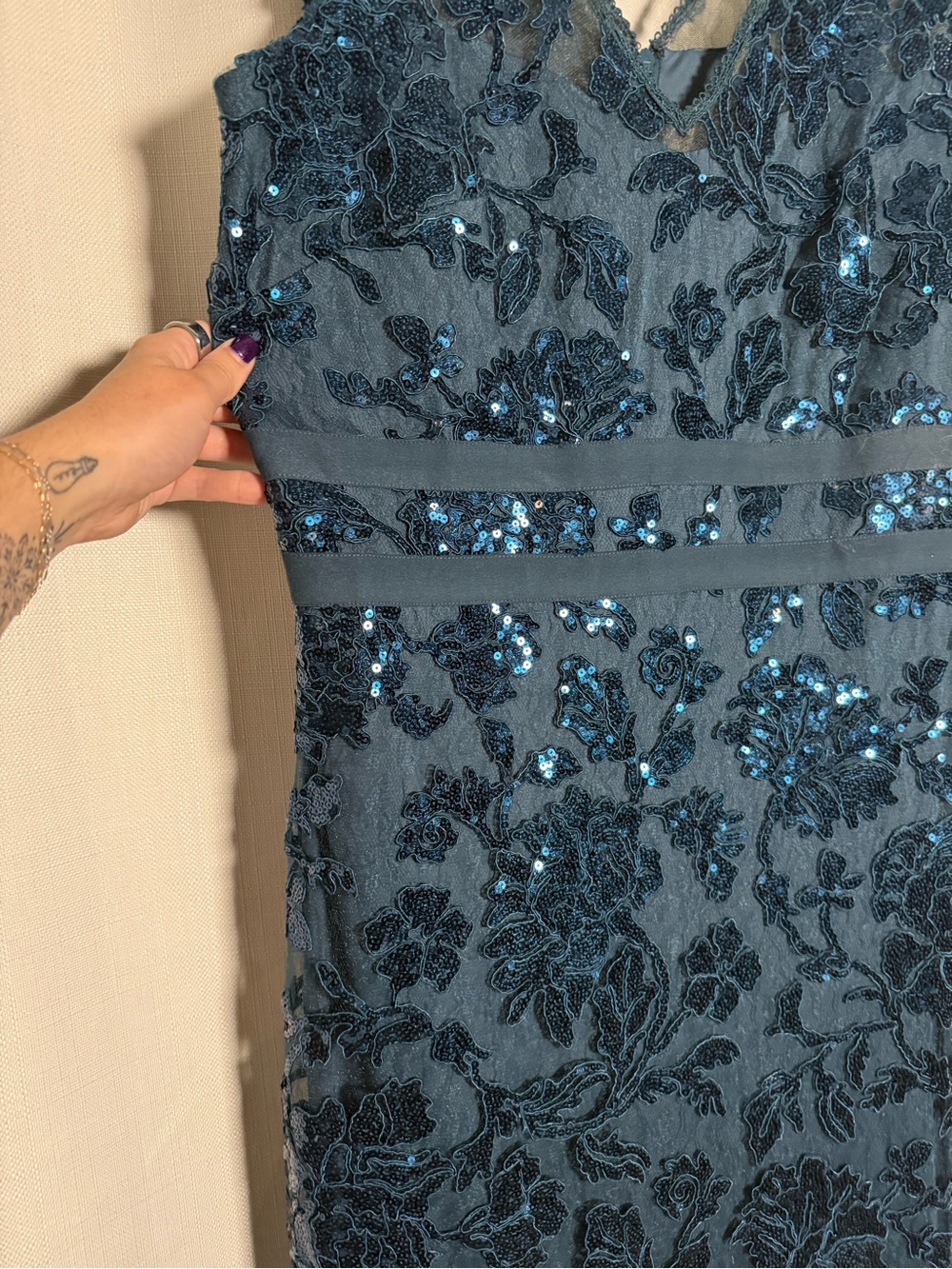 Tadashi Shoji Teal Blue Lace & Sequin V-Neck Evening Gown re-posh - Picture 6 of 9